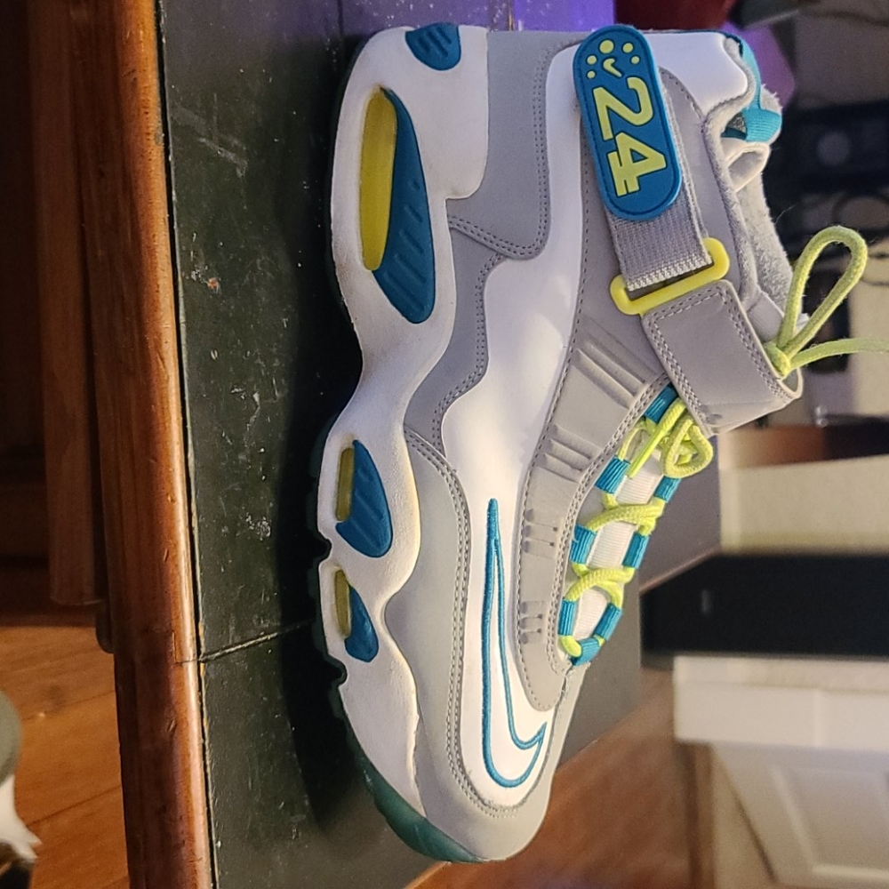 COPY - Nike Air Griffey Max 1 (354912-104) sneake…